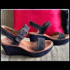 Clarks black suede platform sandals